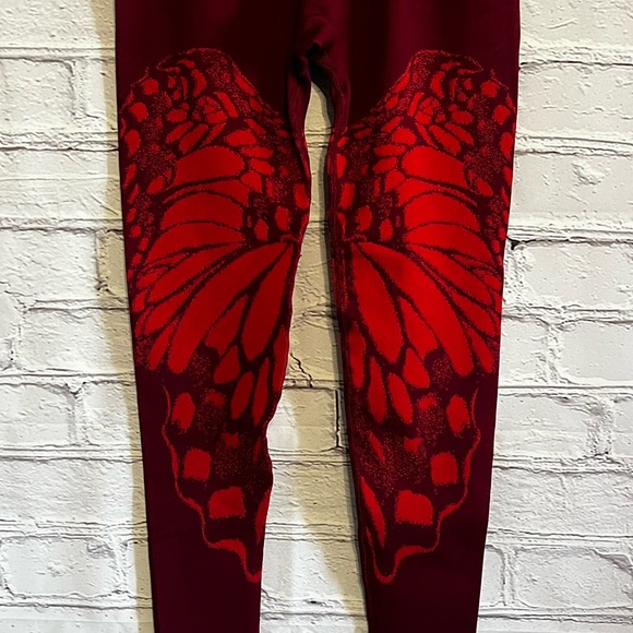 NWT Fabletics Seamless Butterfly 7/8 Leggings - Picture 6 of 10